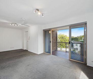 Leave the car at home: public transport, Indooroopilly Shopping Cen... - Photo 2