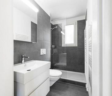 Frisch sanierte 3.5-Zimmerwohnung an zentraler Lage in Zollikofen - Photo 1