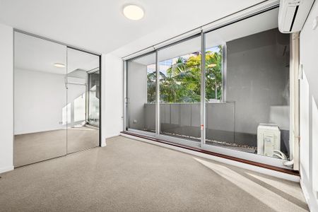 404/2-4 Powell Street, Waterloo NSW 2017 - Townhouse For Rent | Domain - Photo 5