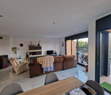 6 bedroom luxury Semidetached House for rent in Girona, Spain - Photo 2