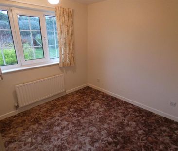 3 bedroom bungalow to rent - Photo 4