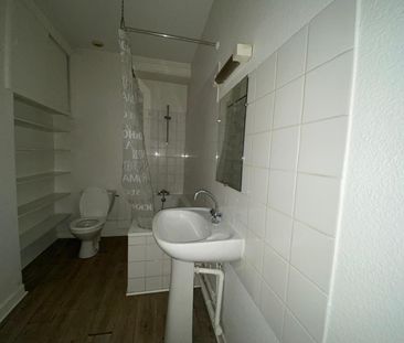 Location Appartement 2 pièces 45m² VALENCE 26000 - Photo 2