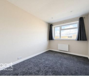 2 bedroom maisonette to rent - Photo 3