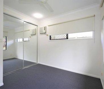 Fantastic Family Home - Fully Air Conditioned - 10kw Solar - Large ... - Photo 4
