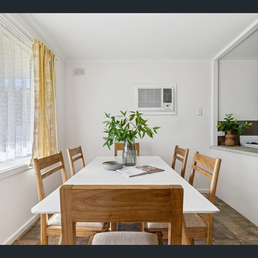 3 BEDROOM HOME WITH A LARGE BACK YARD - Photo 1