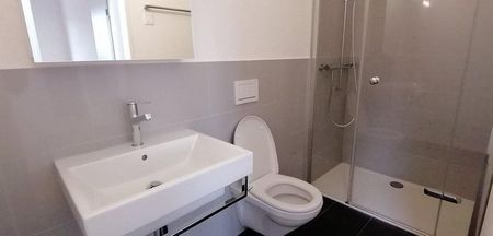 moderne, grosszügige 4.5-Zimmer-Wohnung - Photo 4