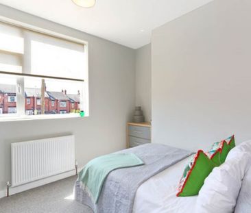 Silver Royd Hill (room 2), Armley , Leeds - Photo 3