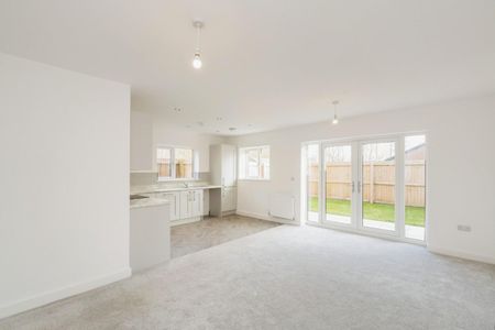 2 bedroom Bungalow To Let - Photo 2