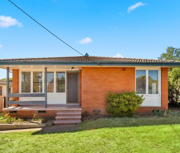 Charming Family Home in Karabar - Photo 2