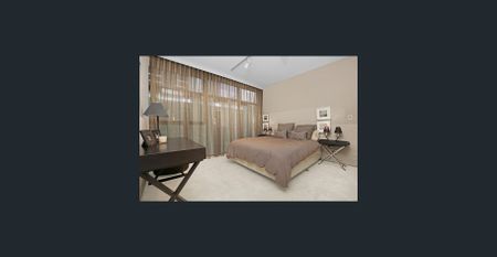 Luxury City Living at Exclusive Macquarie Residences - Photo 5