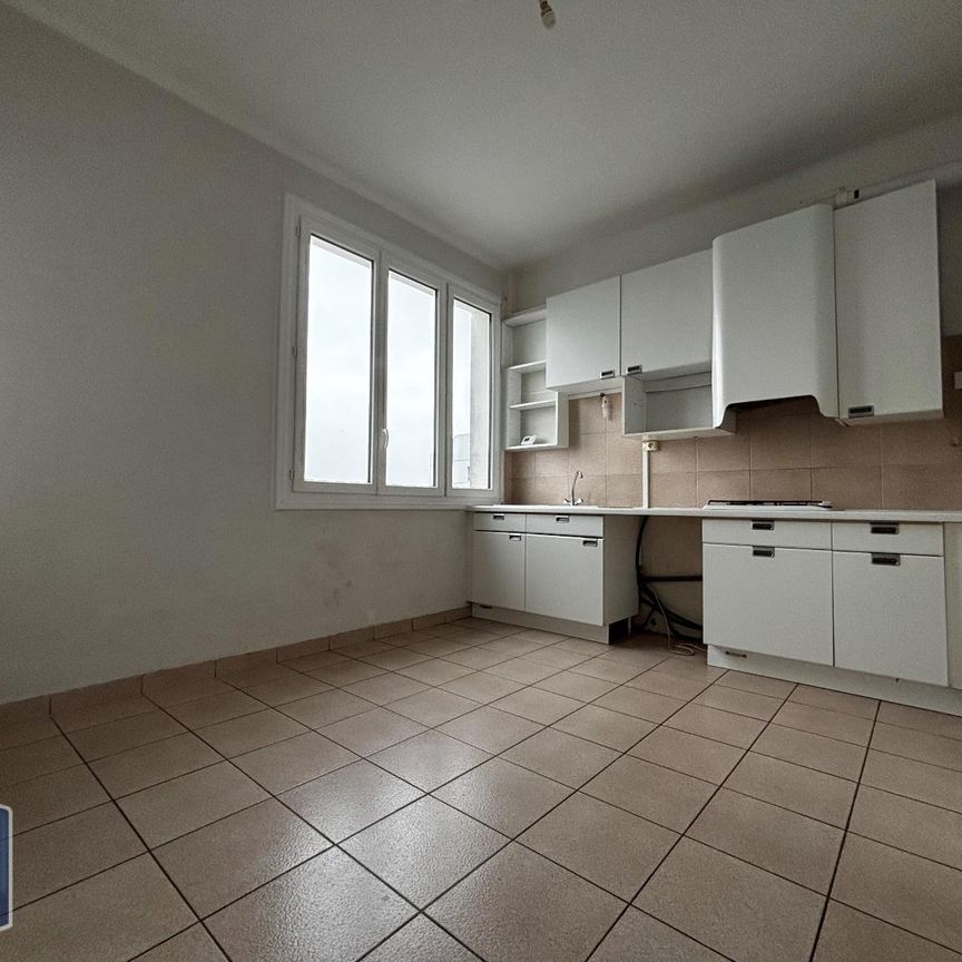 Location Appartement 4 pièces 116m² ST NAZAIRE 44600 - Photo 1