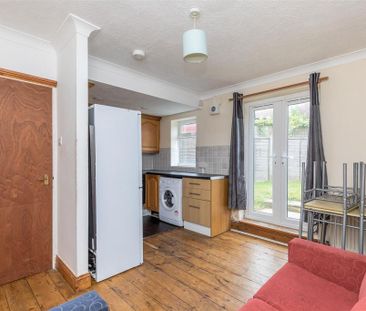 4 bedroom house share to rent - Photo 2