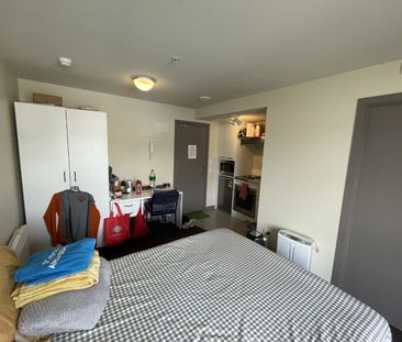 Apartment Living - Photo 2