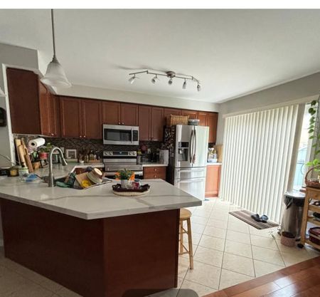 For Lease - 856 Herman Way, Milton, Ontario - Photo 2