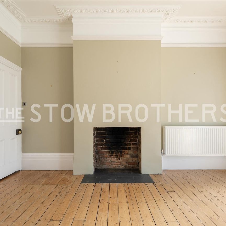 Wavertree Road , E18 1BL - Photo 1