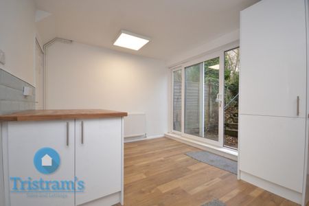 3 bed Town House for Rent - Photo 3