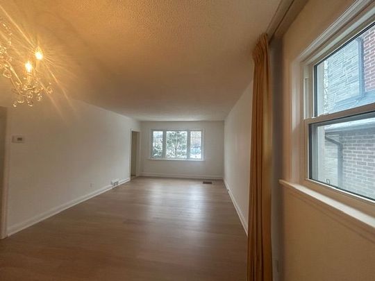 For Lease - 6 Hiawatha Parkway Unit# Upper Level, Mississauga, Ontario - Photo 1