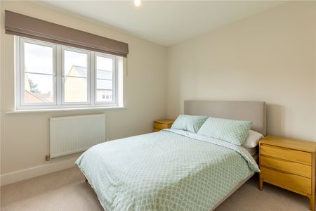 Olivers Close, - Photo 4