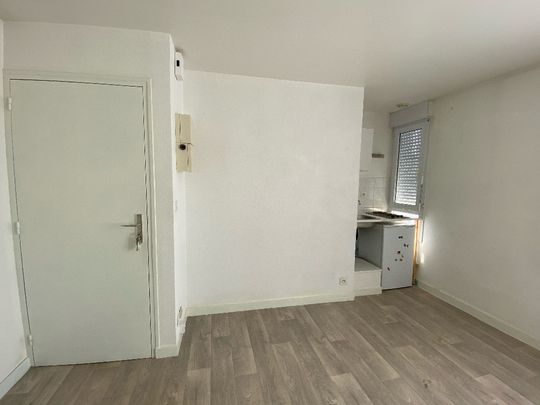 Location Appartement 1 pièce 16m² RENNES 35700 - Photo 1