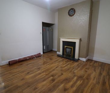 2 Bedroom Mid Terraced House To Rent - Photo 1