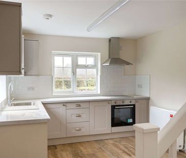 A newly refurbished cottage - Photo 4