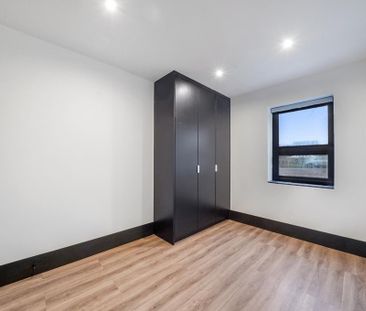 3 bedroom flat to rent - Photo 5