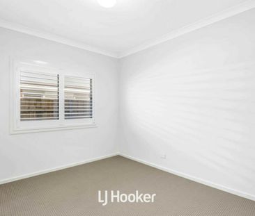 Beautiful 4 Bedroom Home! - Photo 6