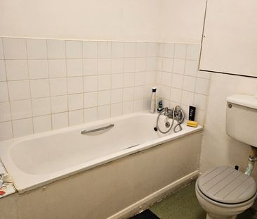 Room in a Shared Flat, Grange Place, NW6 - Photo 3