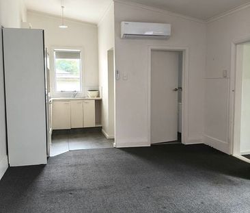 Easy care home right in town - Photo 2