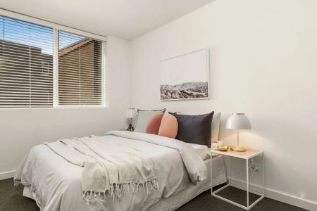 10/2-10 Mountain Street, South Melbourne. - Photo 4