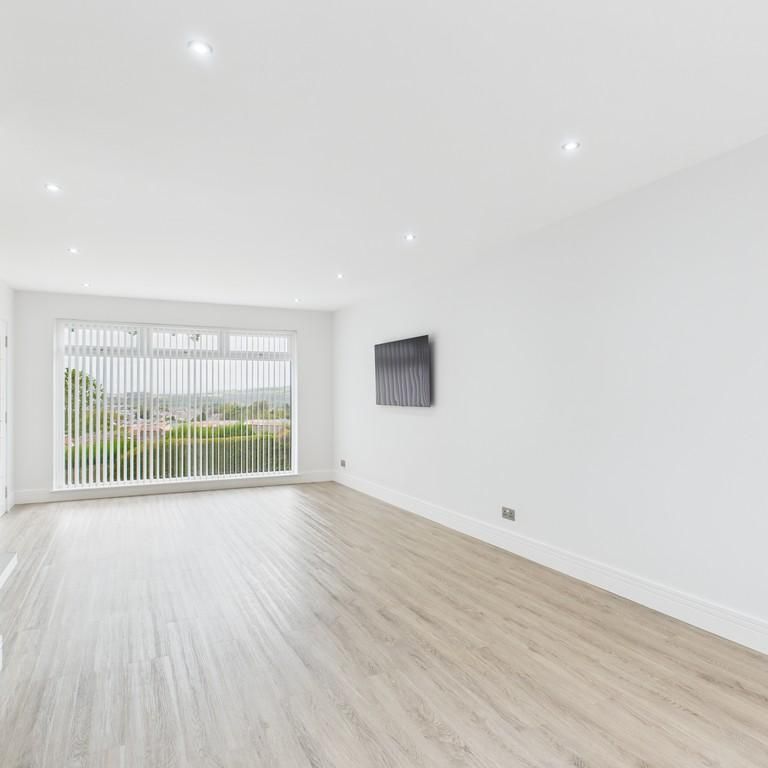 4 bedroom detached house to rent - Photo 1