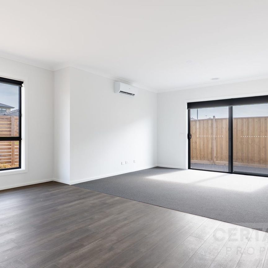 Spacious 4-Bedroom Family Home in a Great Wyndham Vale Location - Photo 1