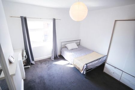 4 bedroom house share to rent - Photo 5