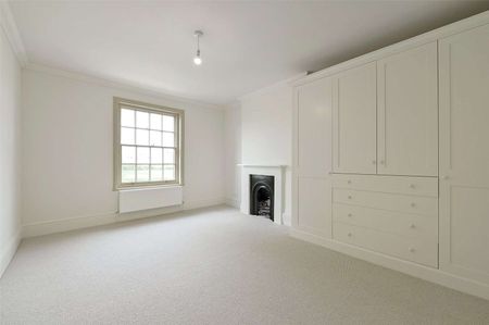 Impressive period detached country home - Photo 3
