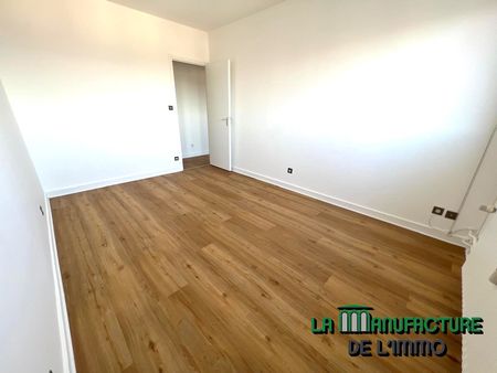 APPARTEMENT F5 DE STANDING - VUE PANORAMIQUE - 4 CH - BALCON - GARAGE/ MANUFACTURE-PLACE CARNOT. Saint-Étienne (42000) Le bien en vidéo - Photo 5