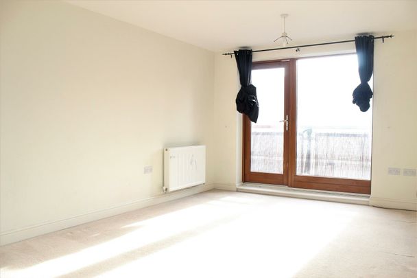 North Star Boulevard, Greenhithe, DA9 9UJ - Photo 1