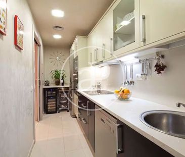 2 bedroom luxury Apartment for rent in Barcelona, Catalonia - Photo 4