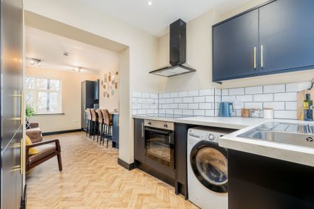 Crown House, Nuneaton, CV11 4BX - Photo 4