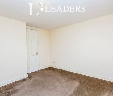 1 bedroom maisonette to rent Trafalgar Road, Horsham, RH12 - Photo 4