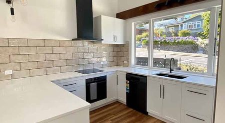 Gorgeous loft style Apartment on Cashmere Hill - Photo 2