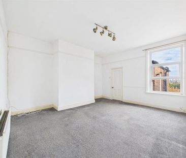 3 bedroom apartment to rent - Photo 2