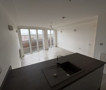 Station Parade, Letchworth Garden City - Photo 3