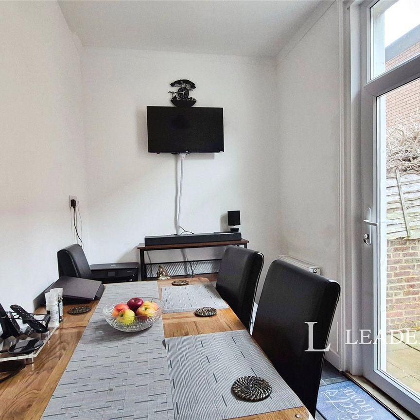 1 bedroom property to rent St. Leonards Road, Eastbourne, East Sussex, BN21 - Photo 1