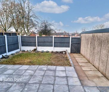 1 bedroom in a house share to rent - Photo 6