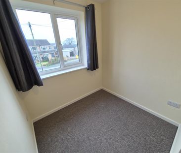 Rhallt Drive, Guilsfield, Welshpool - Photo 2