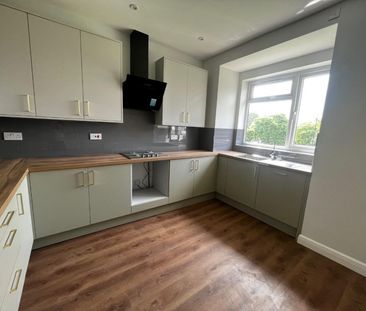 2 bedroom House To Let - Photo 5