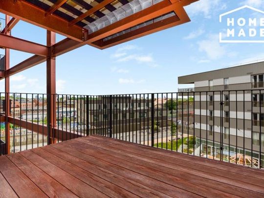 Bridge House, Stratford, E20 - Photo 1