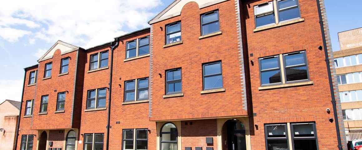 Macklin Street Studio Room 1 - Photo 1