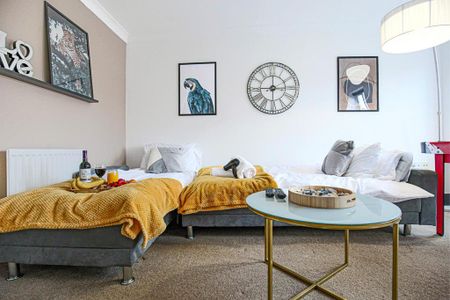 6 bedroom house to rent - Photo 3