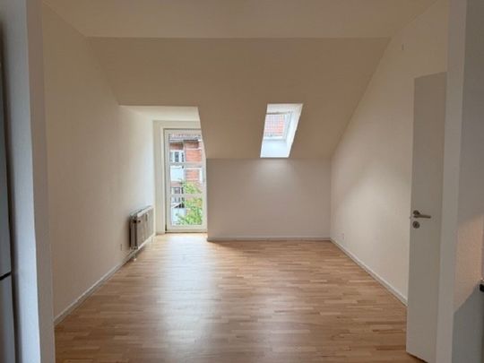 Skøn 2-værelses lejlighed i dejligt kompleks. - Photo 1